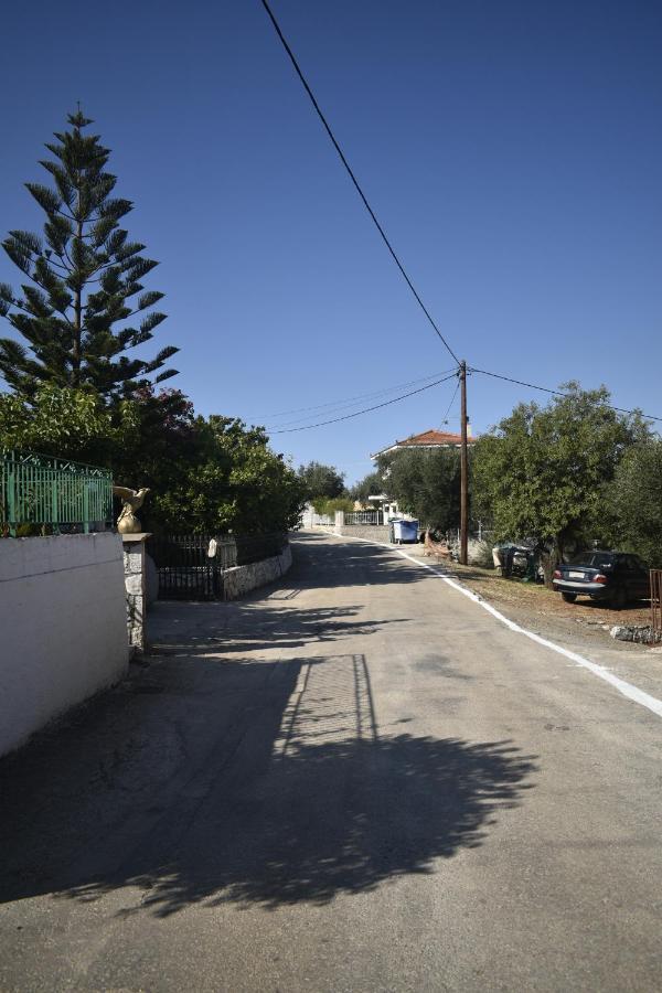 דירות Zóla Aggelikis Studio מראה חיצוני תמונה