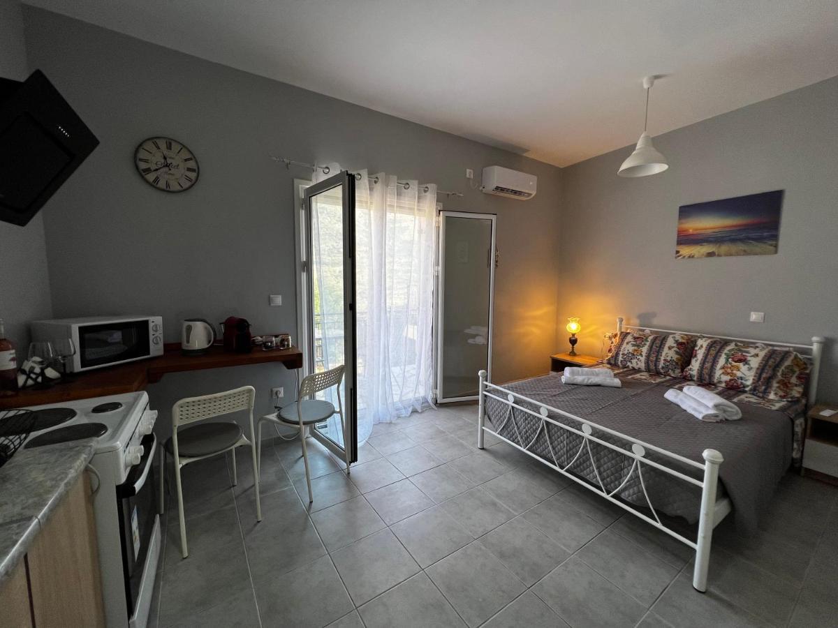 דירות Zóla Aggelikis Studio מראה חיצוני תמונה